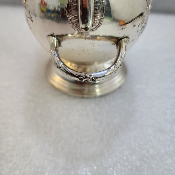 Vtg Raimond Victorian Pedestal Silver Plated Sugar Scuttle with Scoop - Picture 4 of 15